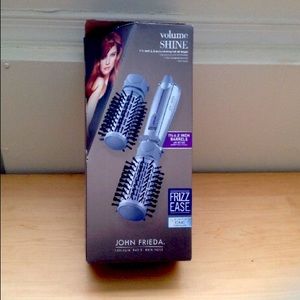 John Frieda Blow Dry Brush